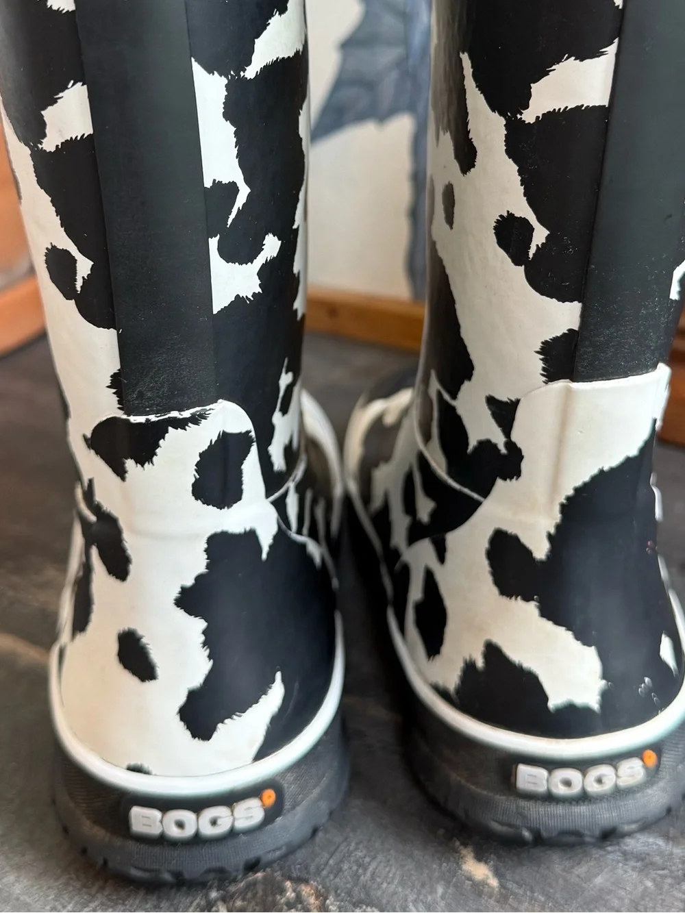 Bogs Cow Print Rain Boots  Kids Size 1 Black White Waterproof Rubber Boots